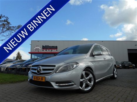 Mercedes-Benz B-klasse - 200 Ambition LEDER/XENON/NAVI/PDC/LMV - 1