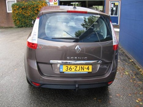 Renault Grand Scénic - 1.4 TCe 130 PK Bose Clima Navi Leder Trekhaak - 1