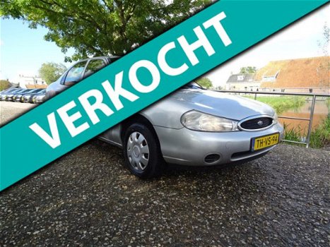 Ford Mondeo - 1.8 Automaat | 75.300 km NAP nu € 1.750, - 1
