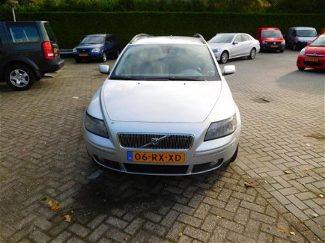 Volvo V50 - 2.0D Momentum - 1