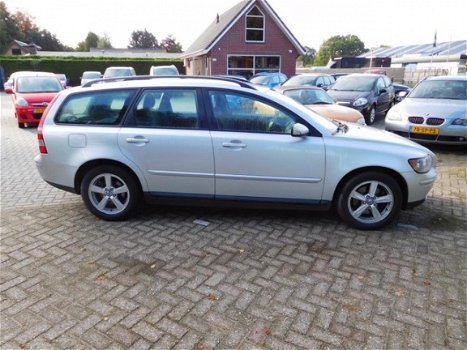 Volvo V50 - 2.0D Momentum - 1