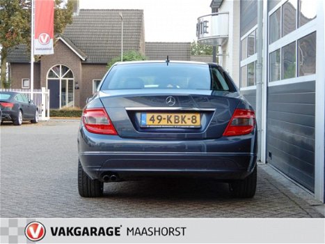Mercedes-Benz C-klasse - 180 K BlueEFFICIENCY Business Edition Elegance / navigatie / parkeersensore - 1