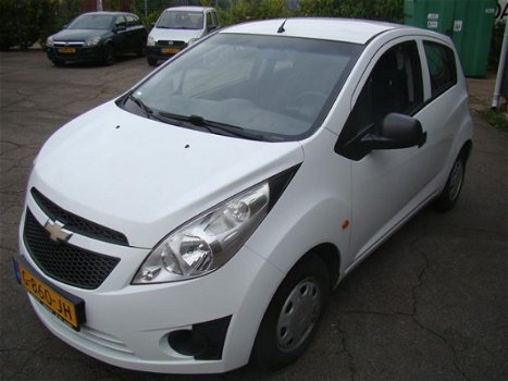 Chevrolet Spark - 1.0 16V LE - 1