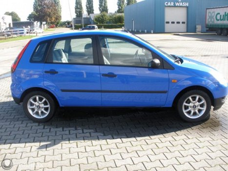 Ford Fiesta - 1.3 Ambiente 5drs nwe apk - 1