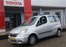 Toyota Yaris Verso - 1.3-16V VVT-i Luna Automaat