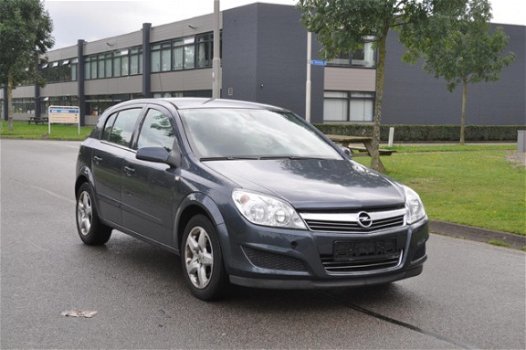 Opel Astra - 1.3 CDTi Business 5-DEURS/AIRCO/CRUISE EXPORT - 1