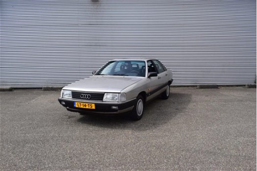 Audi 100 - 2.2 CC - 1