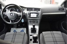 Volkswagen Golf - 1.6 TDI Comfortline BlueMotion navi, camera, pdc v+a, cruise control, stoelverwarm