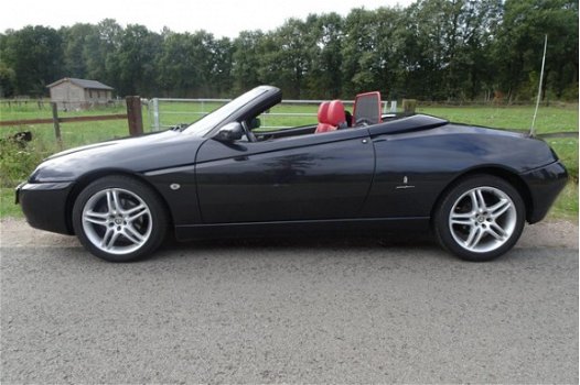 Alfa Romeo Spider - 2.0 JTS zeer goed onderhouden Keurig netjes Airco Hardtop + Softtop - 1