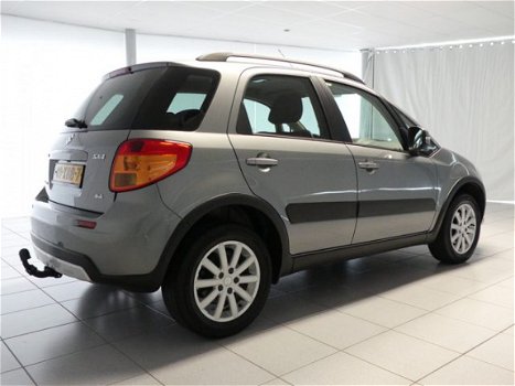 Suzuki SX4 - 1.6 AWD Executive Navi | Clima | Lm velgen | trekhaak | leer enz enz - 1