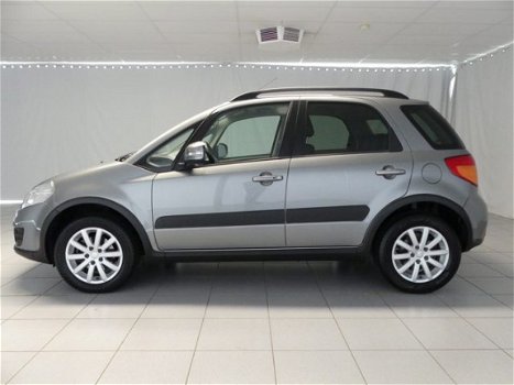 Suzuki SX4 - 1.6 AWD Executive Navi | Clima | Lm velgen | trekhaak | leer enz enz - 1