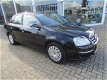 Volkswagen Jetta - 1.6 Comfortline 