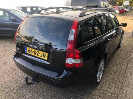 Volvo V50 - 2.0D Momentum - 1