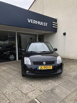 Suzuki Swift - 1.3 5D - 1