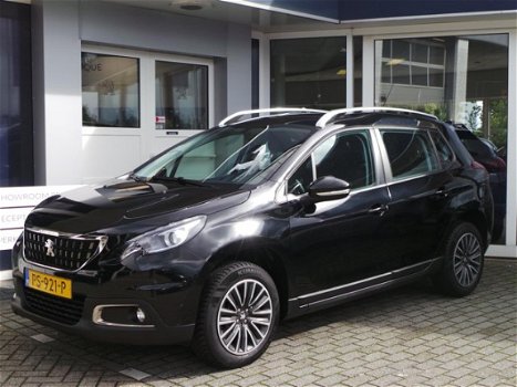 Peugeot 2008 - 1.2 82pk Active NAVIGATIE - 1