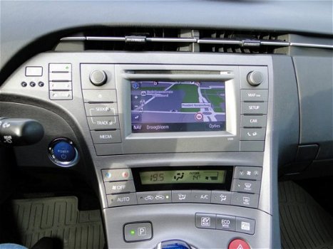 Toyota Prius - 1.8 Comfort Business Navi/Cruise/PDC - 1