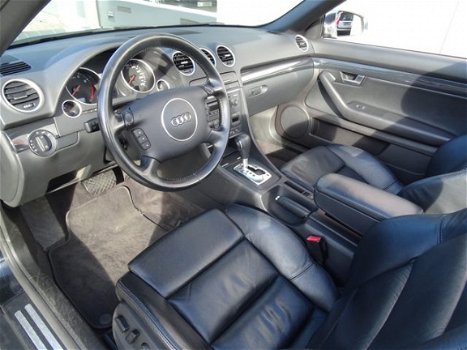 Audi A4 Cabriolet - 3.0 V6 Youngtimer, NL AUTO, EINDEJAARS ACTIE , Exclusive Aut S-Line, Leder - 1