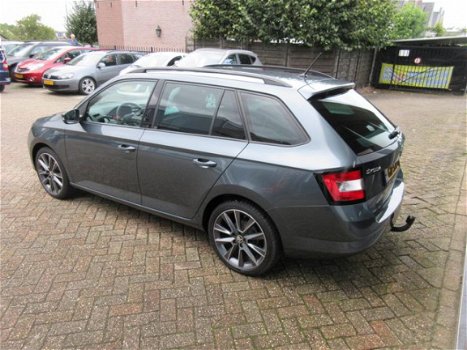 Skoda Fabia Combi - 1.2 TSI First Edition Ambition CLIMATE CONTROLE/ PARKEERSENSOREN/ DEALER ONDERHO - 1