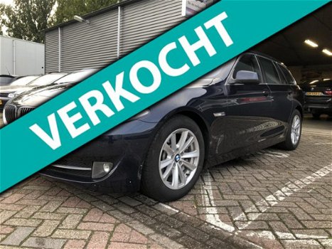 BMW 5-serie Touring - 525d High Executive Automaat Leer xenon groot navi clima PDC trekhaak lm-velge - 1