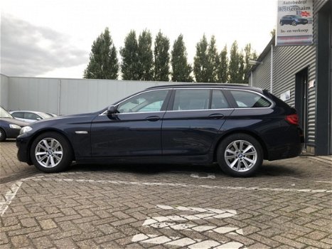 BMW 5-serie Touring - 525d High Executive Automaat Leer xenon groot navi clima PDC trekhaak lm-velge - 1