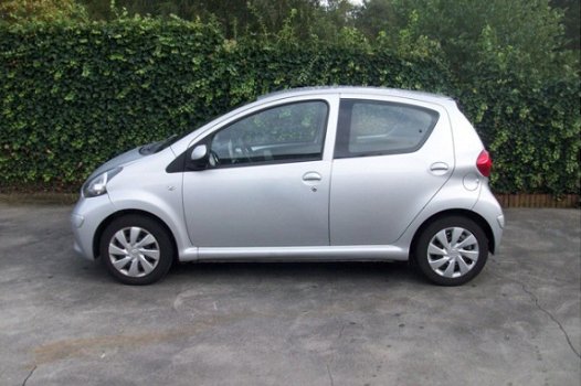 Toyota Aygo - 1.0-12V - 1