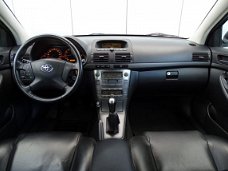 Toyota Avensis Wagon - 2.0 VVTi Executive | Leder | Stoelverwarming | Lichtmetalen velgen