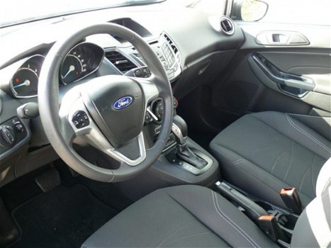 Ford Fiesta - 1.0 EcoBoost Titanium 101pk AUTOMAAT, Stoelverwarming. PARKEERSENSOREN V+A, LMV 15