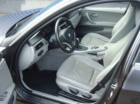 BMW 3-serie - 330xd Executive Met navigatie - 1