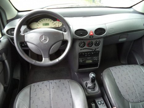 Mercedes-Benz A-klasse - 160 AVANTGARDE RADIO CD - 1