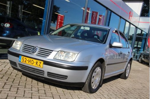 Volkswagen Bora - 1.6-16V Trendline | Airco | Cruise control | APK 26-09-2020 - 1