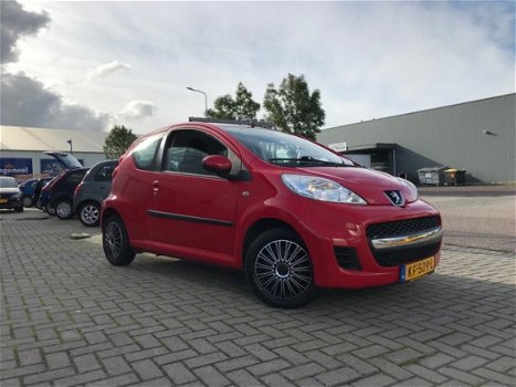 Peugeot 107 - 1.0-12V Urban Move NIEUWE APK KEURING - 1