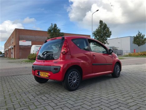 Peugeot 107 - 1.0-12V Urban Move NIEUWE APK KEURING - 1