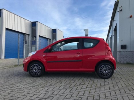 Peugeot 107 - 1.0-12V Urban Move NIEUWE APK KEURING - 1