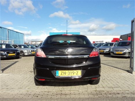 Opel Astra GTC - 1.4 16V - 1