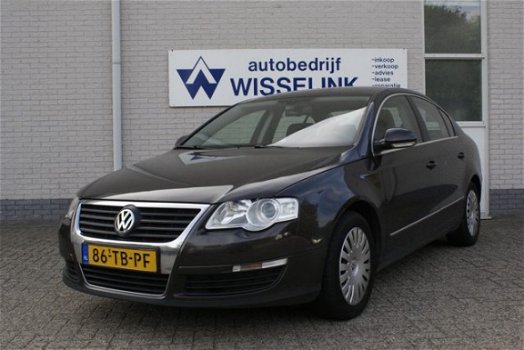 Volkswagen Passat - 2.0 TDI Comfortline // APK 01-03-2020 - 1