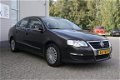 Volkswagen Passat - 2.0 TDI Comfortline // APK 01-03-2020 - 1 - Thumbnail