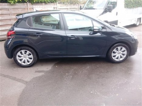 Peugeot 208 - 1.2 PureTech Blue Lion 82 PK 5 drs , Navi. PDC - 1