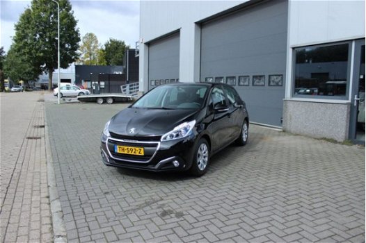 Peugeot 208 - 1.2 PureTech zo goed als nieuw Airco Media Pdc - 1