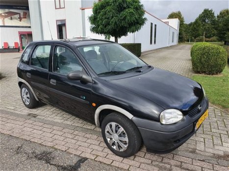 Opel Corsa - 1.2I ECO Nieuwe APK - 1