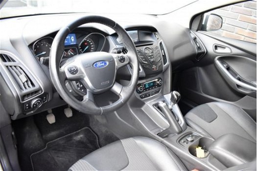 Ford Focus Wagon - 1.6 150PK ECC LEDER LM VELGEN NAVIGATIE CRUISE CD CV+AB - 1