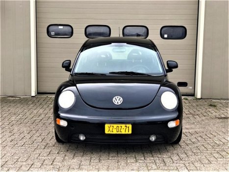 Volkswagen New Beetle - Highline - 1