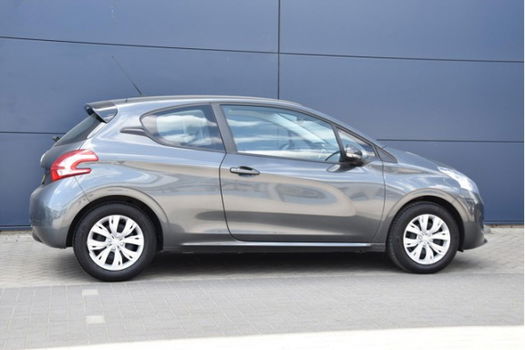 Peugeot 208 - ENVY 1.2 VTI 82PK 3D | NAVIGATIE | PARKEERSENSOREN - 1