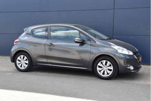 Peugeot 208 - ENVY 1.2 VTI 82PK 3D | NAVIGATIE | PARKEERSENSOREN - 1