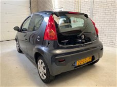 Peugeot 107 - 1.0-12V XR