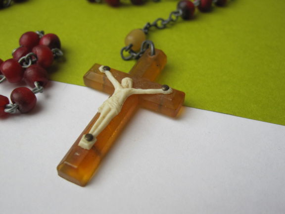 Rozenkrans Ierland antiek celluloid /kunststof crucifix 46 cm - Afbeelding 8