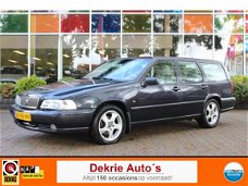 Volvo V70 - 2.5 Luxury-Line AUTM. *YOUNGTIMER* *7-PERS.* / LEDER / AIRCO / CRUISE CONTR. / TREKHAAK