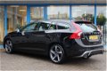 Volvo V60 - 2.0 D3 150pk R-Design Navi - PTS - Dealer OH - 1 - Thumbnail