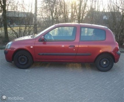 Renault Clio - - 1.5 DCI Authentique motor defect - 1