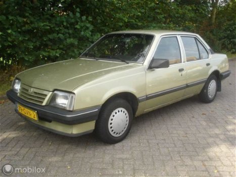 Opel Ascona - - 1.6 S Aut. LPG - 1