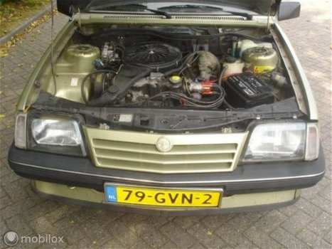 Opel Ascona - - 1.6 S Aut. LPG - 1